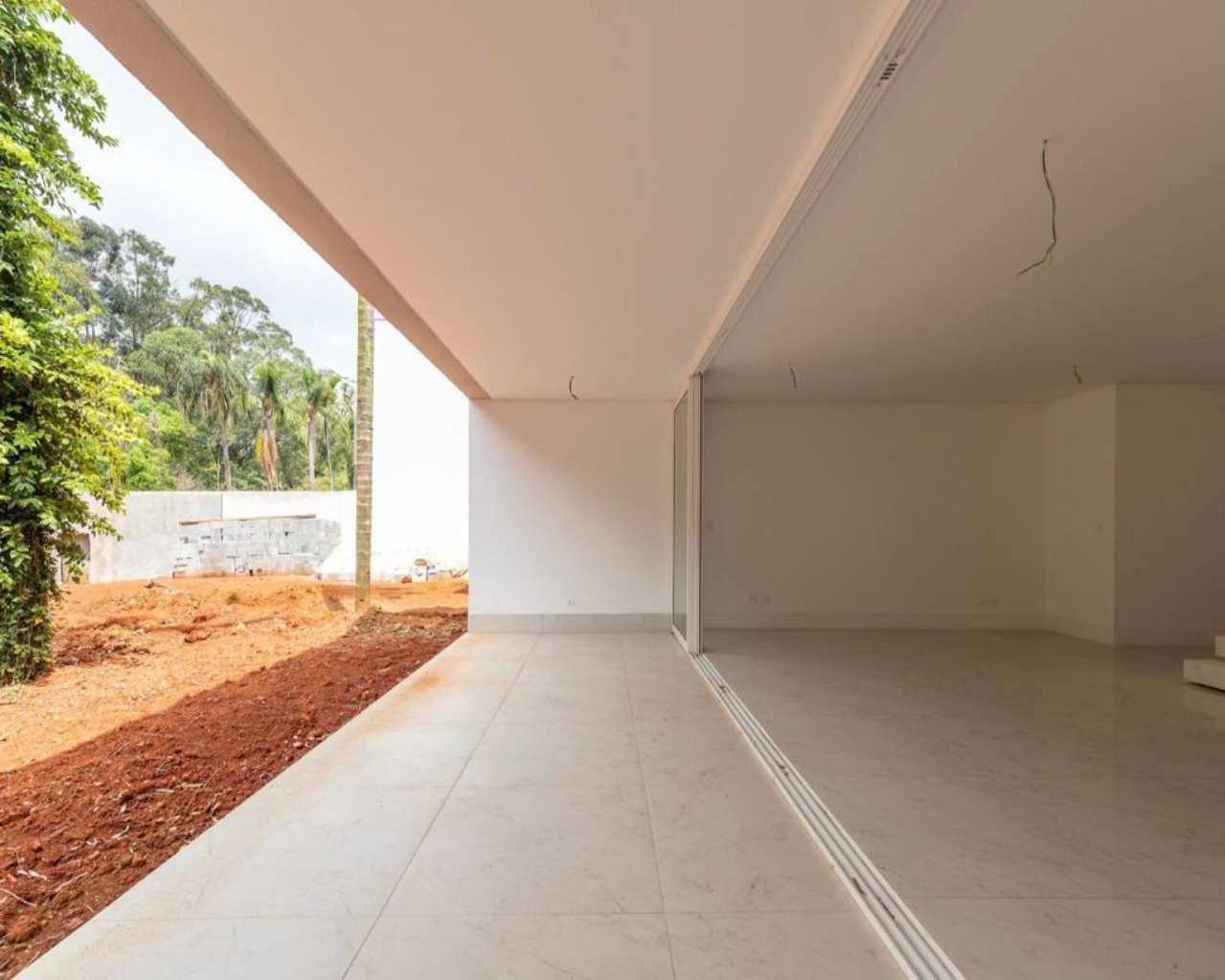 Casa de Condomínio à venda com 4 quartos, 770m² - Foto 4