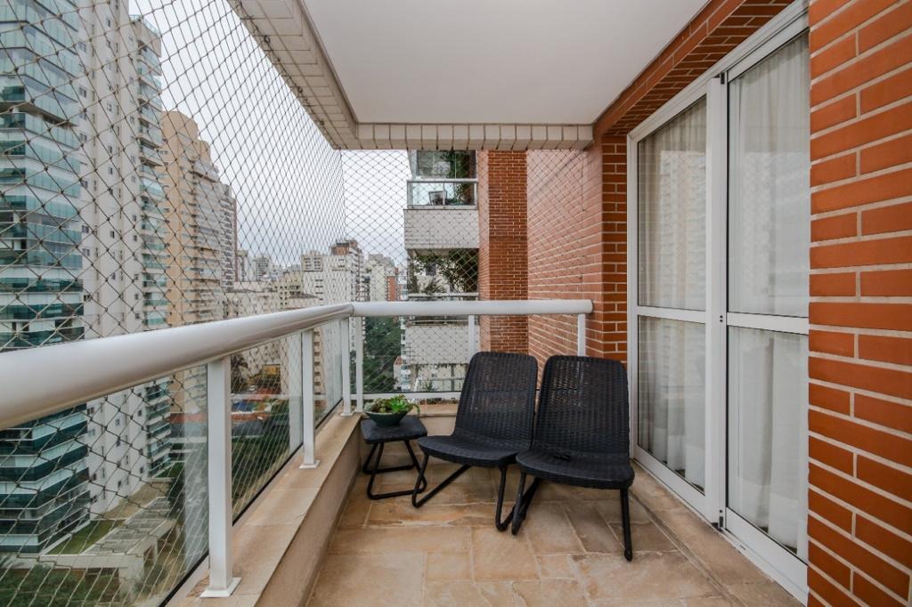 Apartamento à venda com 4 quartos, 195m² - Foto 11