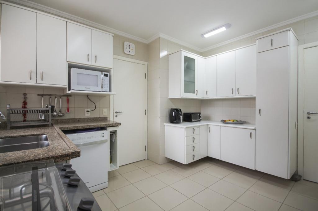 Apartamento à venda com 4 quartos, 195m² - Foto 14