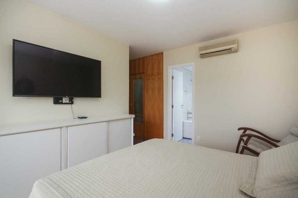 Apartamento à venda com 4 quartos, 195m² - Foto 15