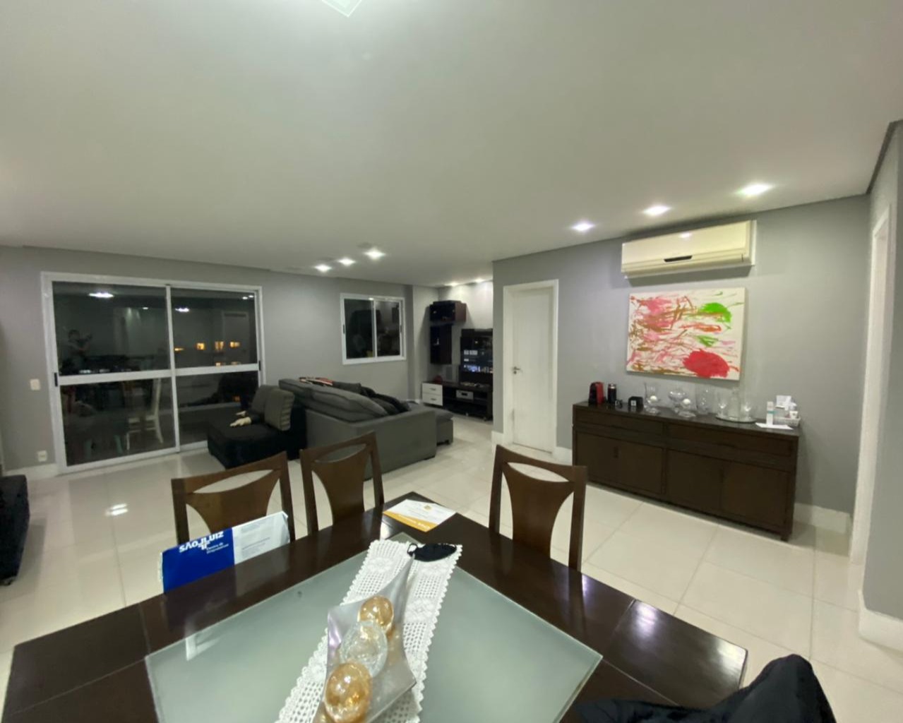 Apartamento à venda com 3 quartos, 170m² - Foto 1