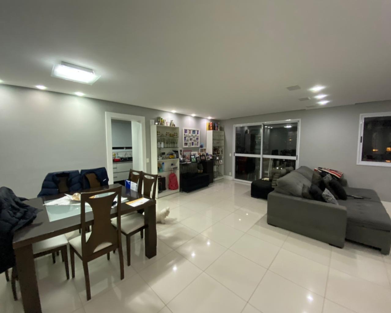 Apartamento à venda com 3 quartos, 170m² - Foto 3