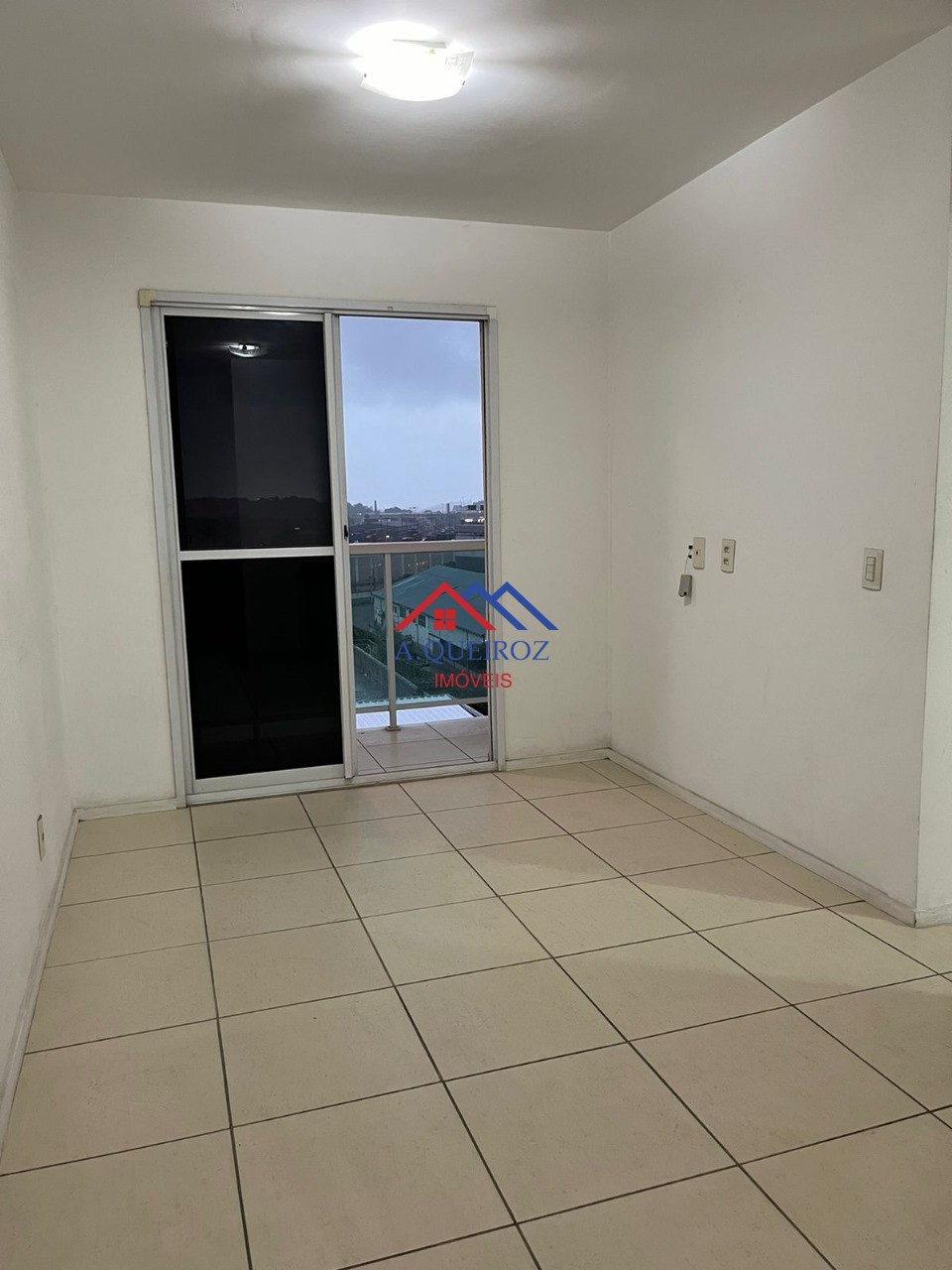 Apartamento à venda com 2 quartos, 58m² - Foto 4