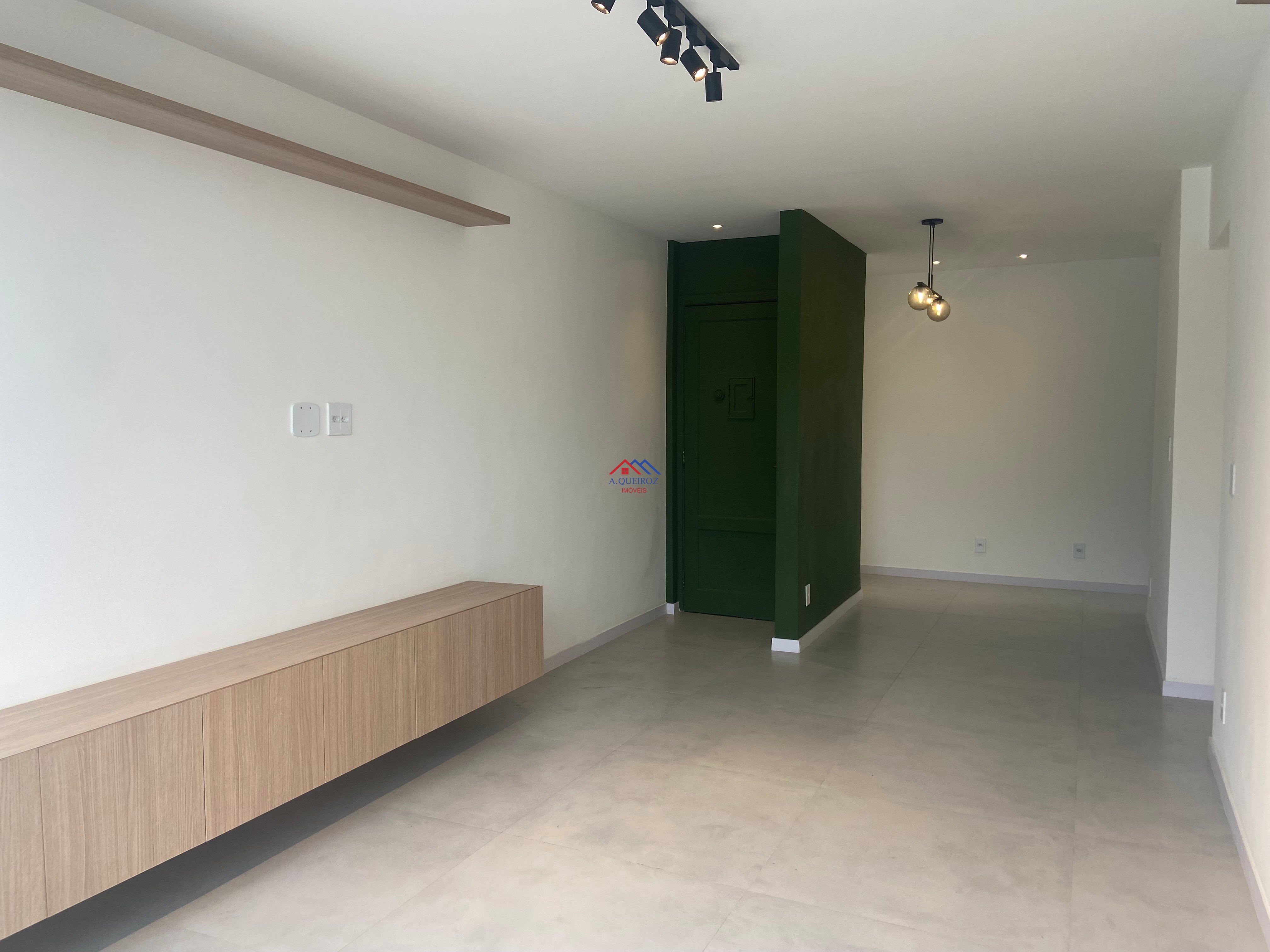 Apartamento à venda com 2 quartos, 64m² - Foto 5