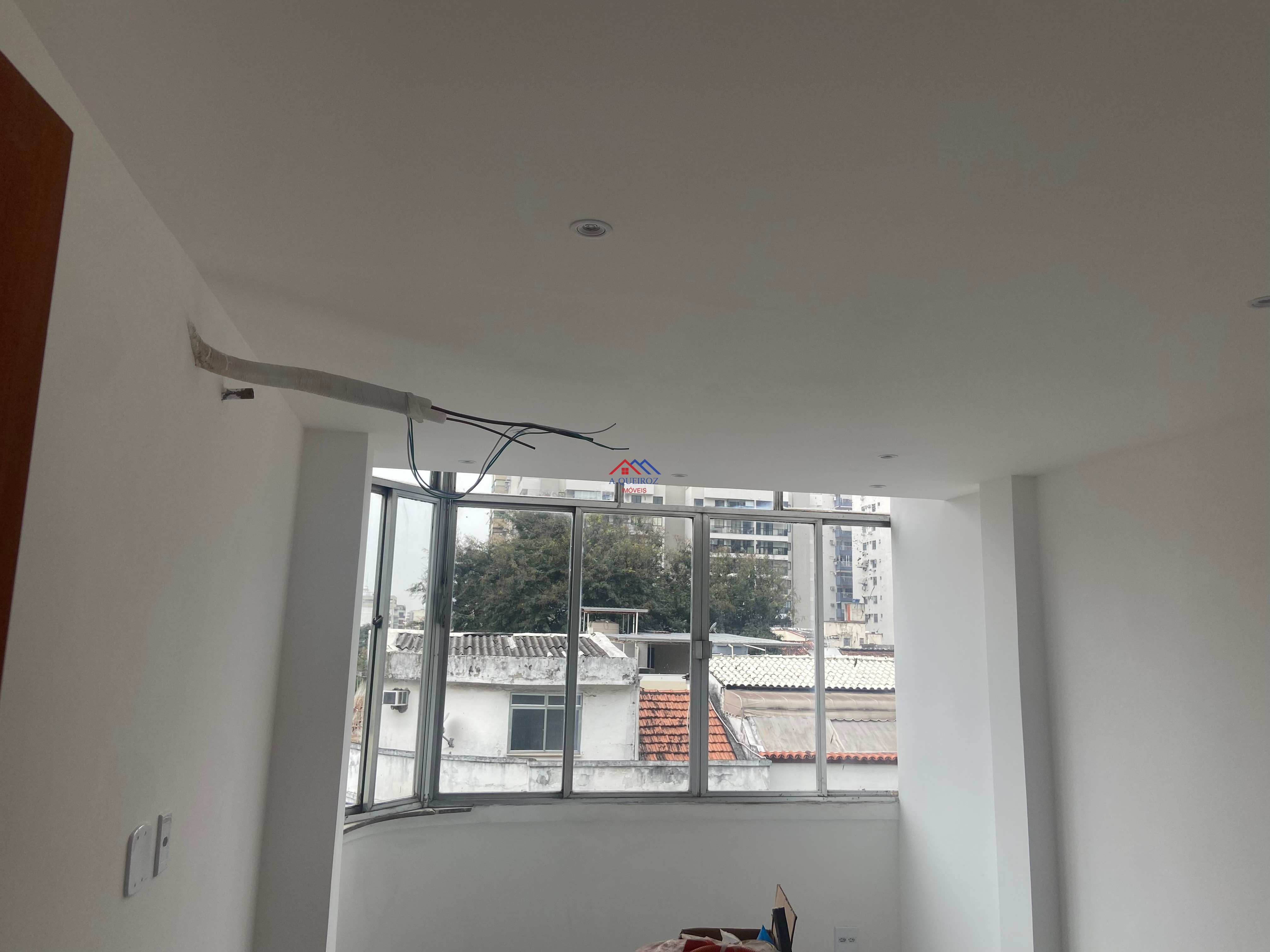 Apartamento à venda com 2 quartos, 64m² - Foto 23