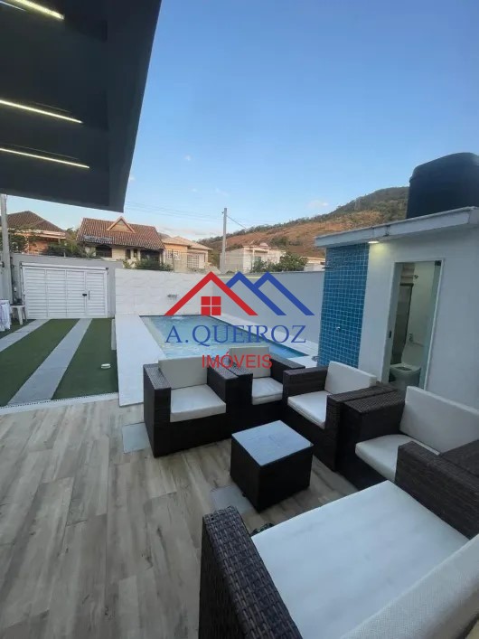 Casa à venda com 4 quartos, 200m² - Foto 3