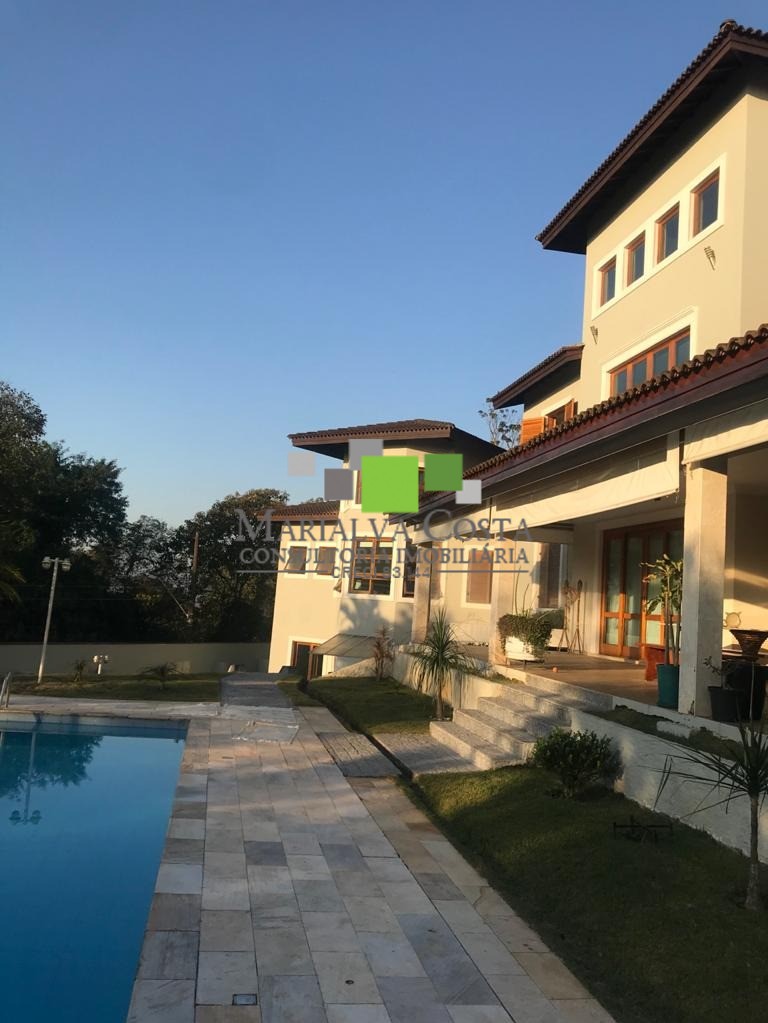 Casa à venda com 5 quartos, 650m² - Foto 10