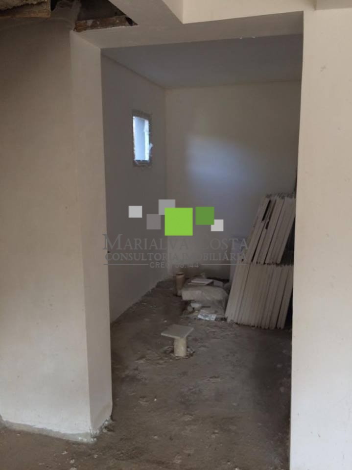 Casa à venda com 4 quartos, 450m² - Foto 27