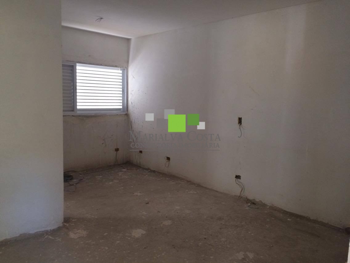 Casa à venda com 4 quartos, 450m² - Foto 20