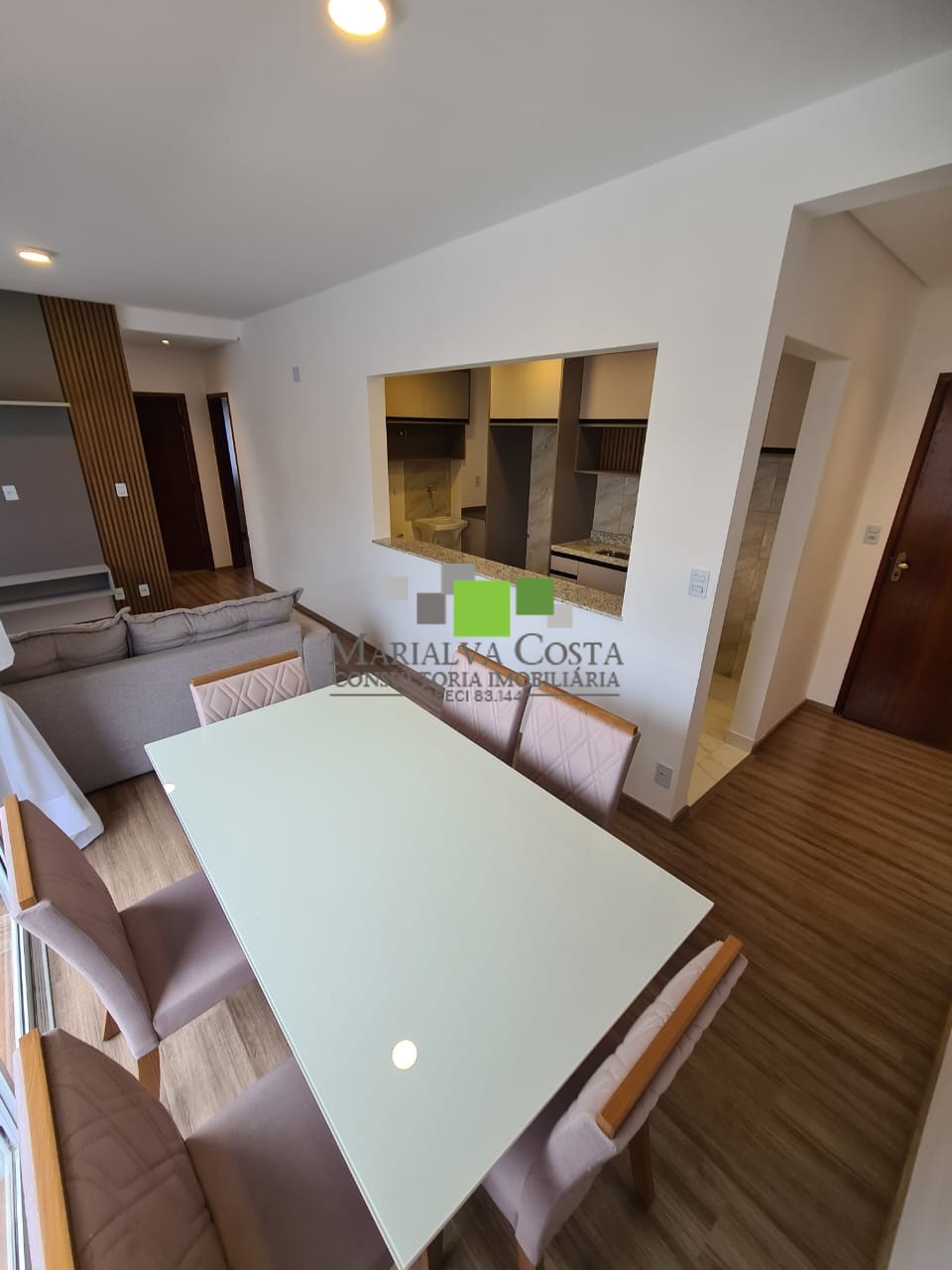 Apartamento à venda com 2 quartos, 60m² - Foto 3