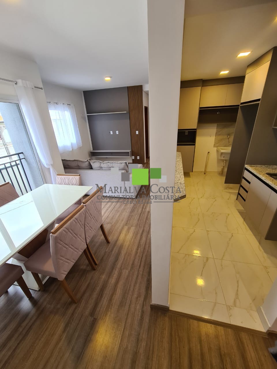 Apartamento à venda com 2 quartos, 60m² - Foto 4