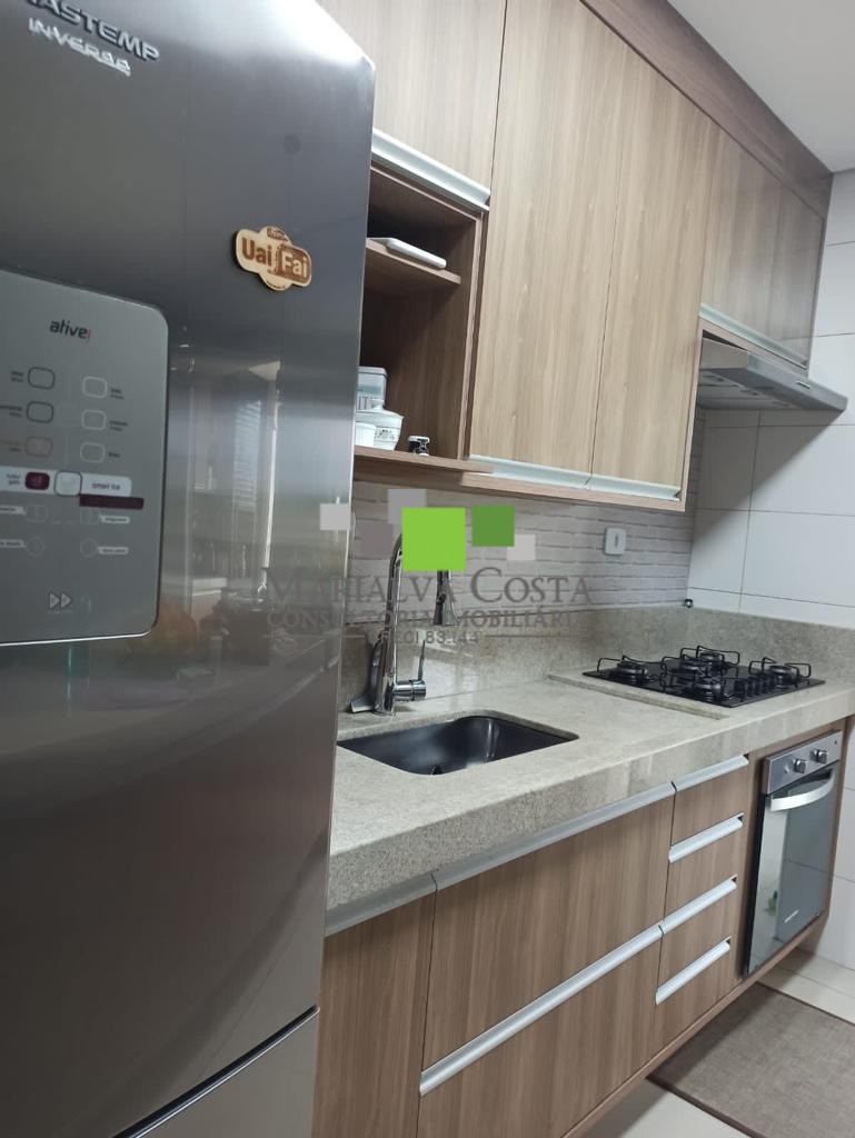 Apartamento à venda com 3 quartos, 86m² - Foto 2