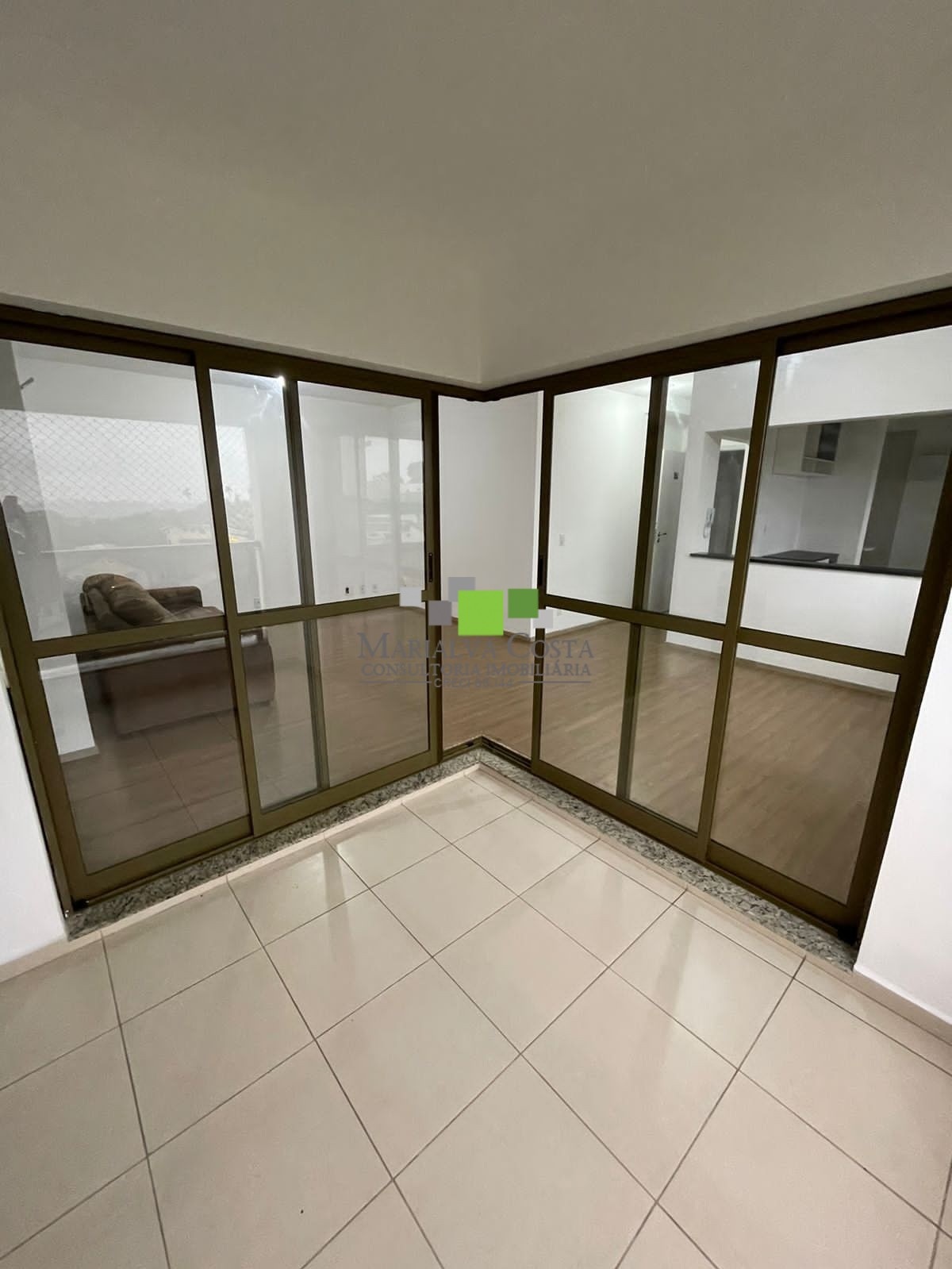 Apartamento à venda com 3 quartos, 100m² - Foto 6