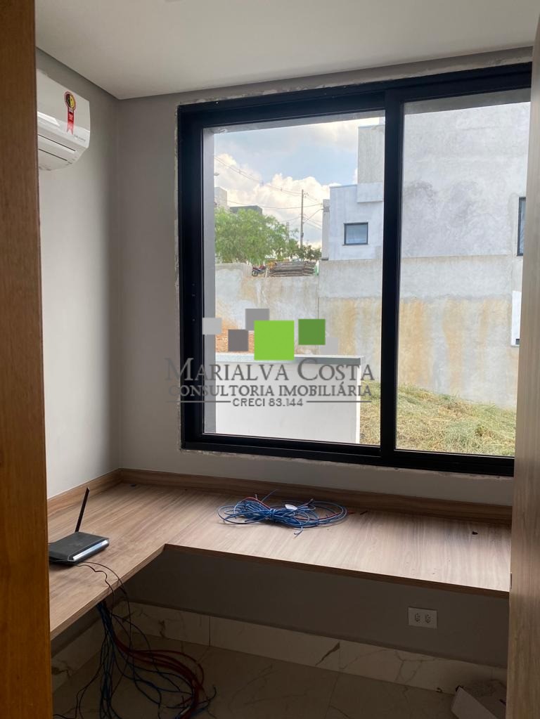 Casa à venda com 5 quartos, 324m² - Foto 2