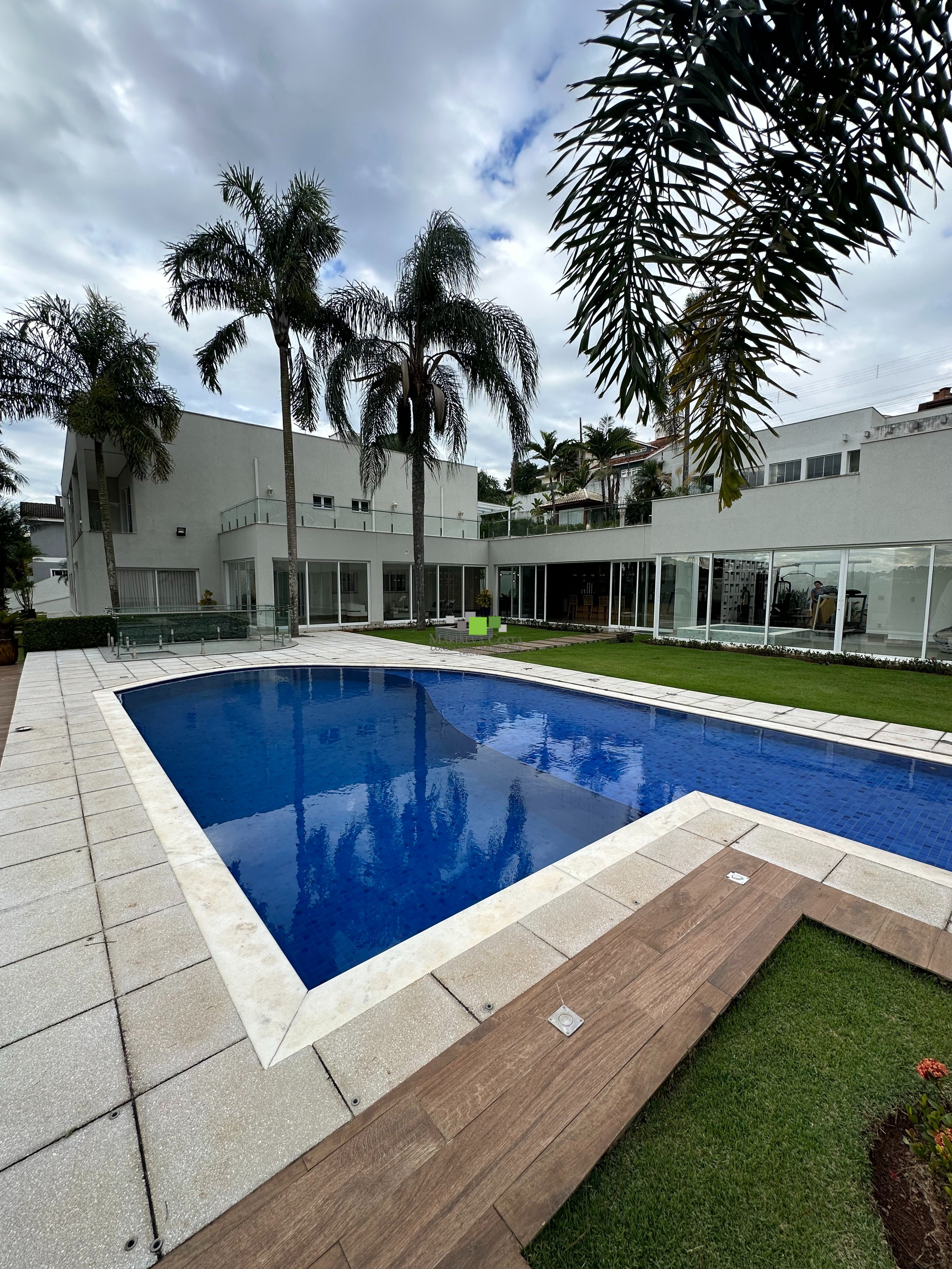 Casa à venda com 7 quartos, 1950m² - Foto 96