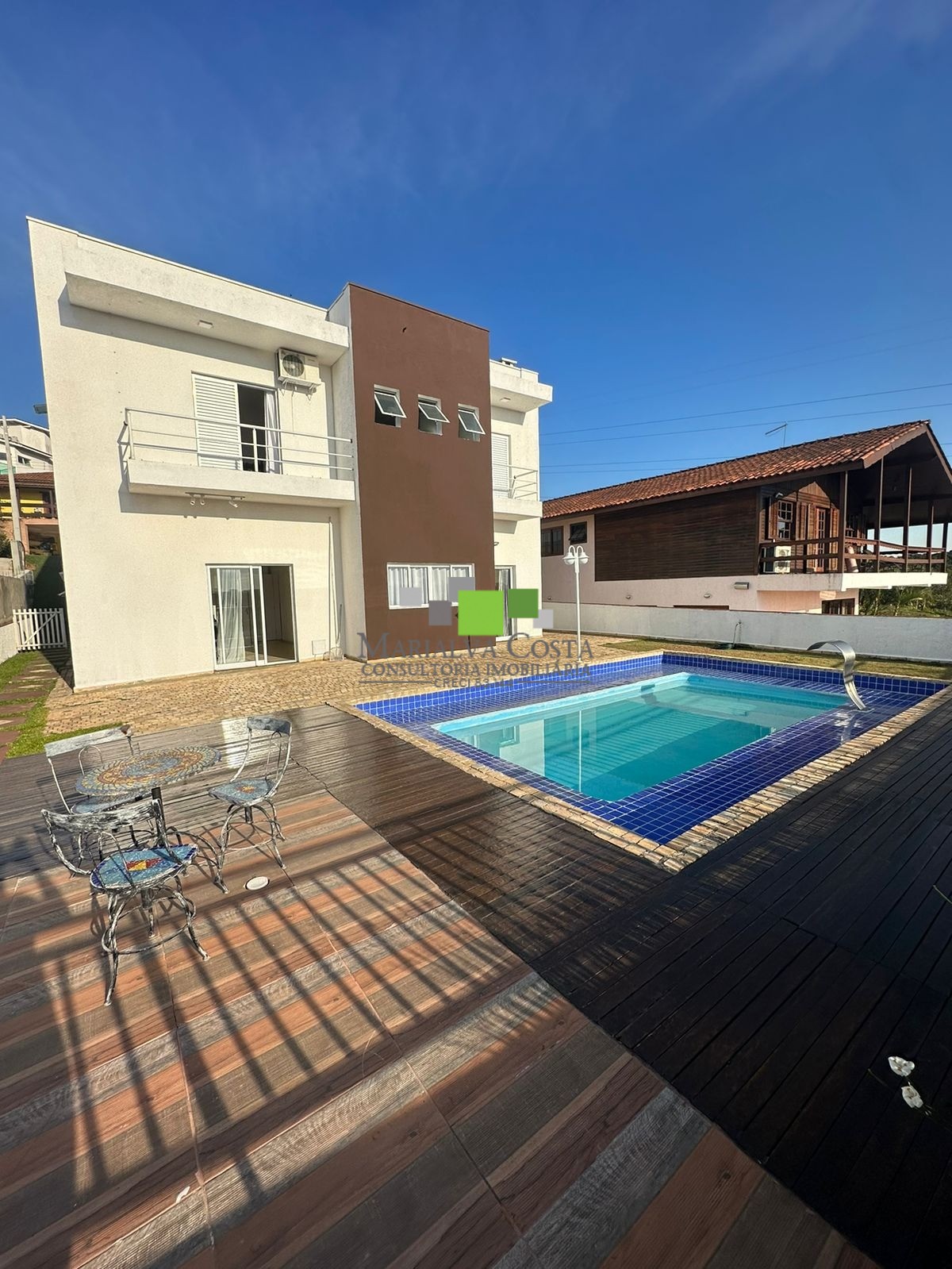 Casa à venda com 5 quartos, 300m² - Foto 50