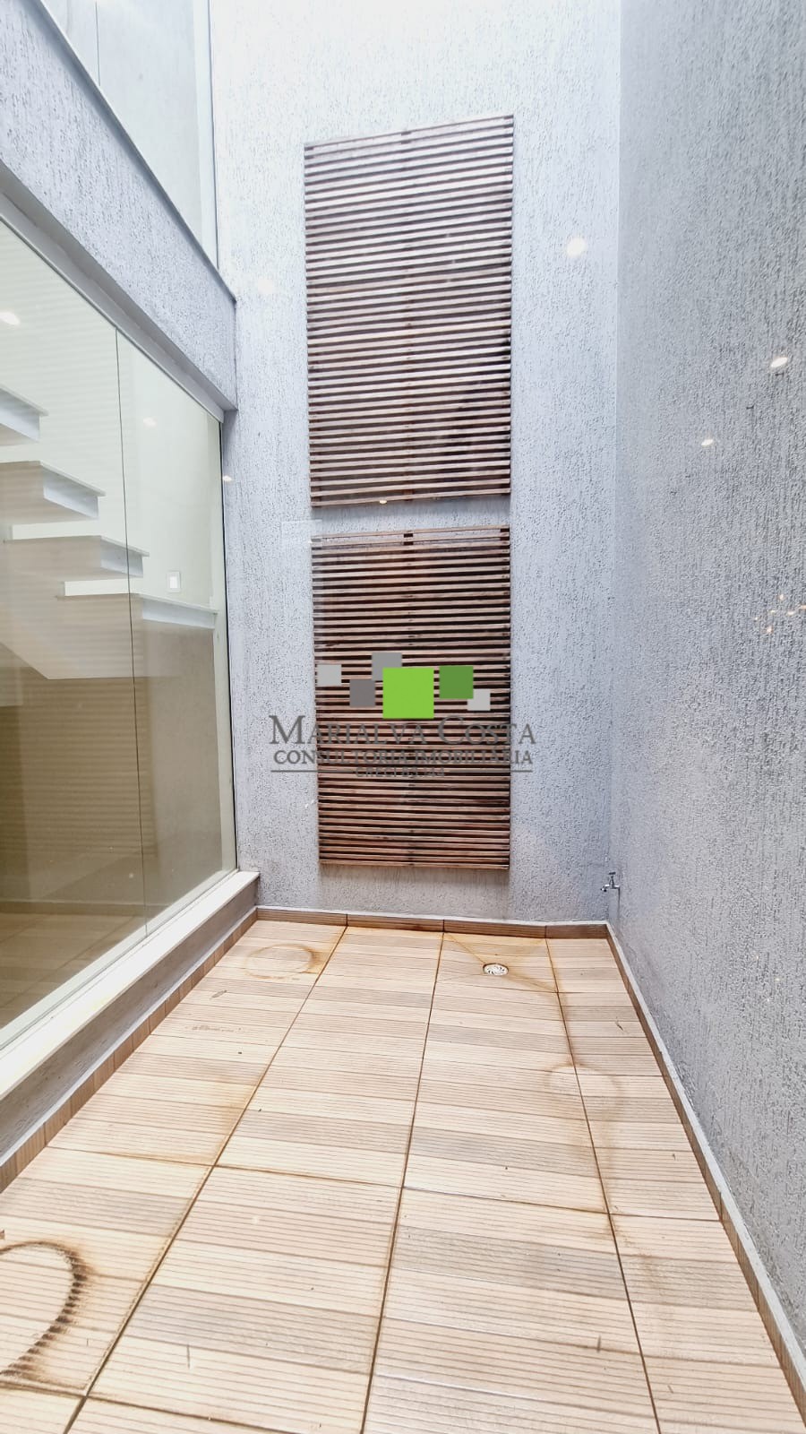 Casa à venda com 3 quartos, 300m² - Foto 4