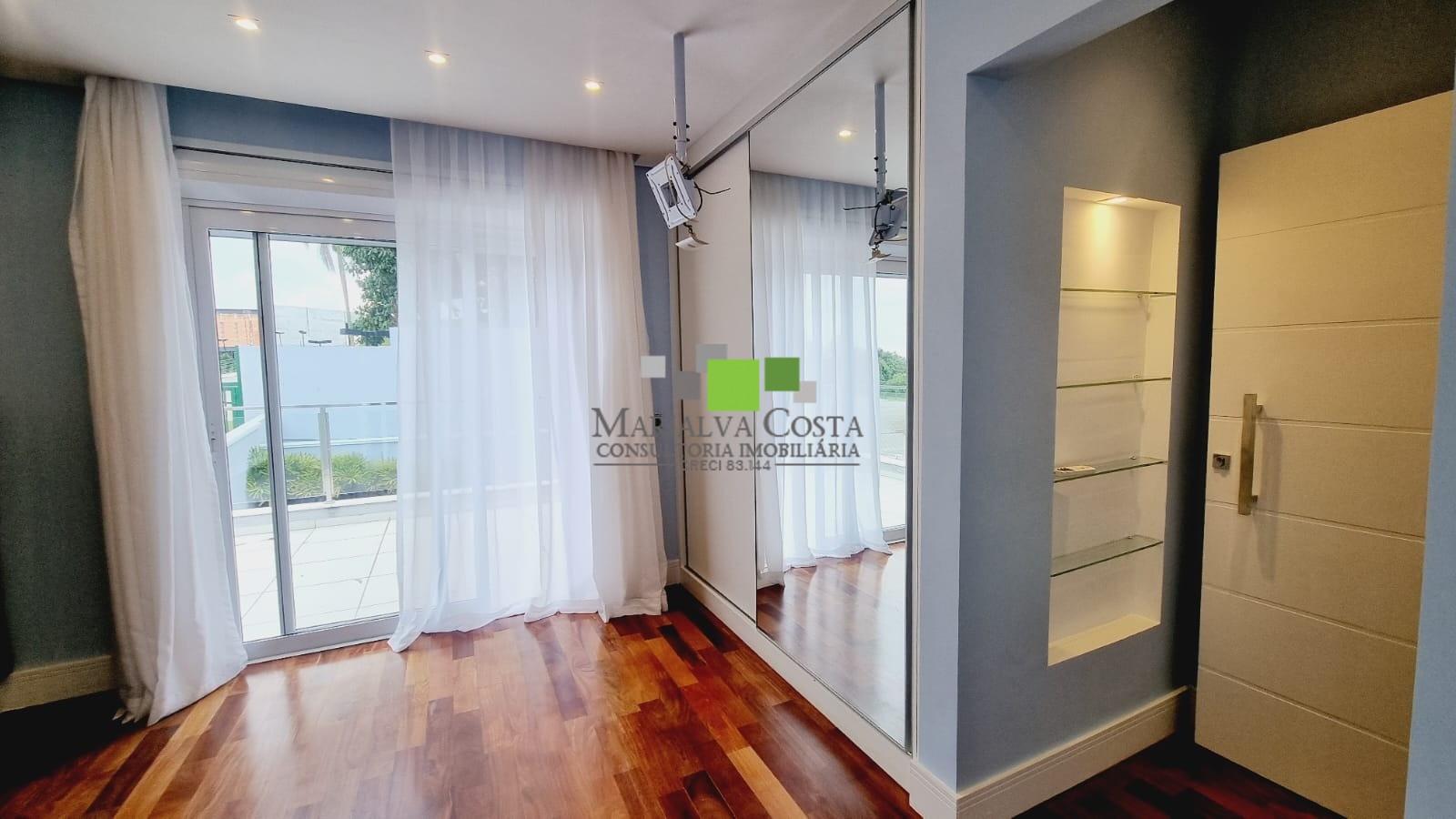 Casa à venda com 3 quartos, 300m² - Foto 24