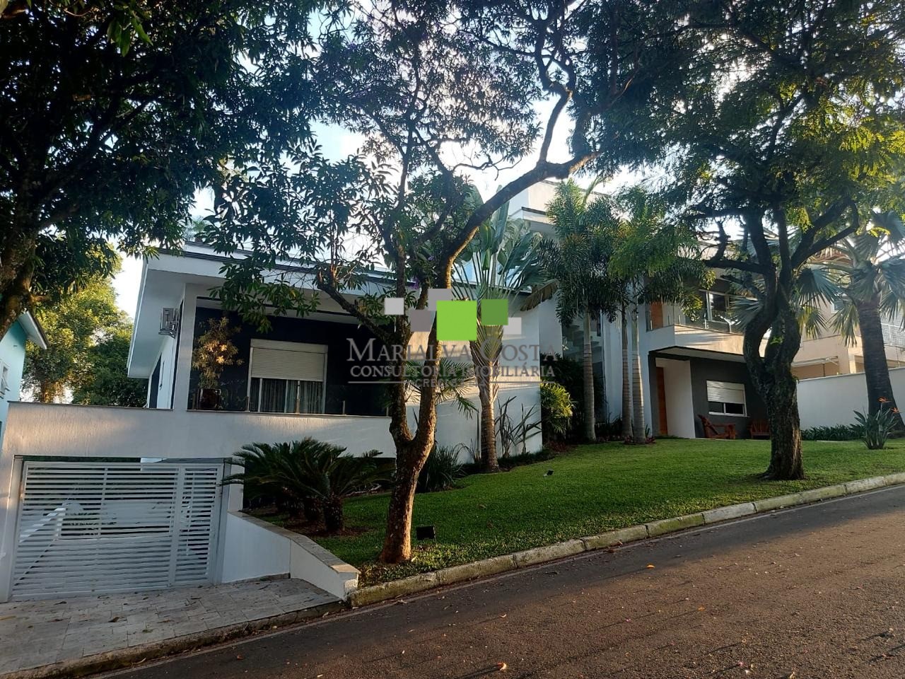 Casa, 4 quartos, 600 m² - Foto 1