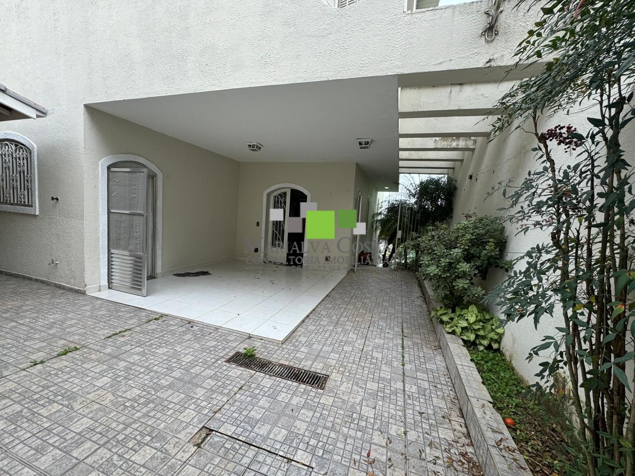 Casa à venda com 6 quartos, 280m² - Foto 16