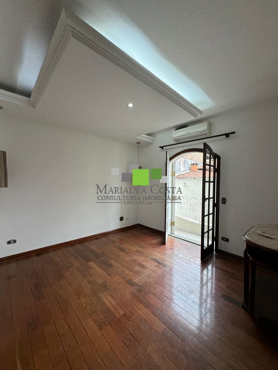 Casa à venda com 6 quartos, 280m² - Foto 28