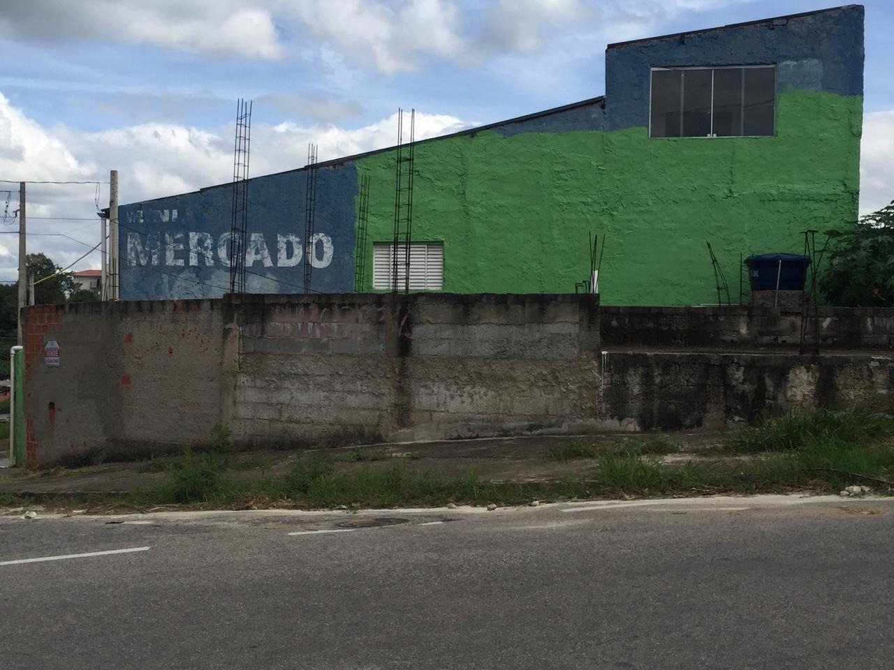 Prédio Inteiro à venda com 1 quarto, 60m² - Foto 1