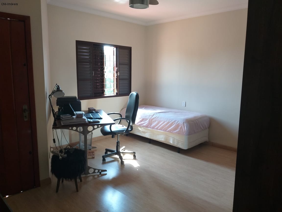 Casa à venda com 2 quartos, 170m² - Foto 12