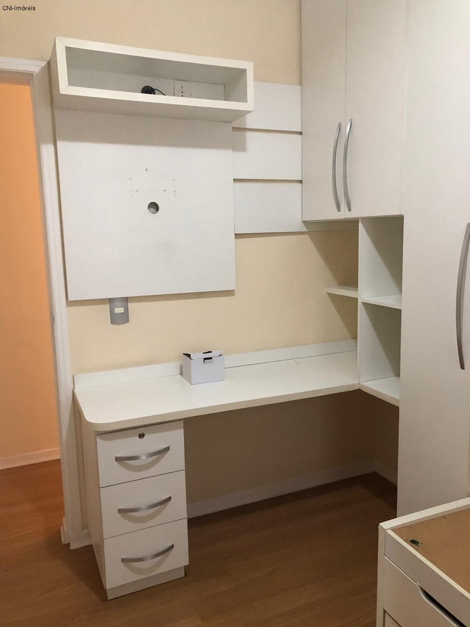 Apartamento à venda com 2 quartos, 67m² - Foto 2