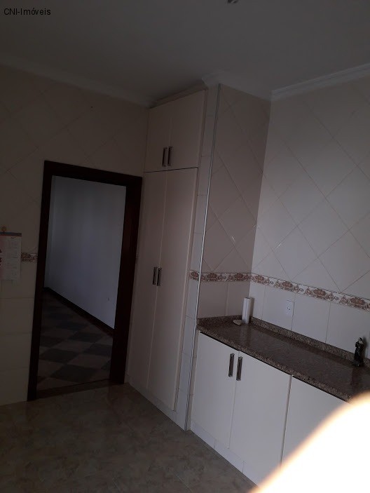 Casa à venda com 3 quartos, 320m² - Foto 6