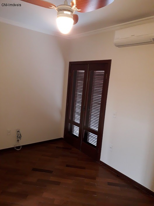 Casa à venda com 3 quartos, 320m² - Foto 13