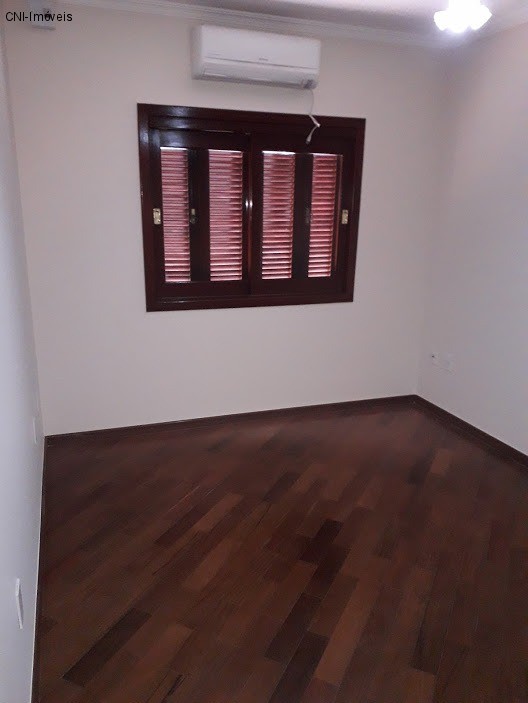 Casa à venda com 3 quartos, 320m² - Foto 24