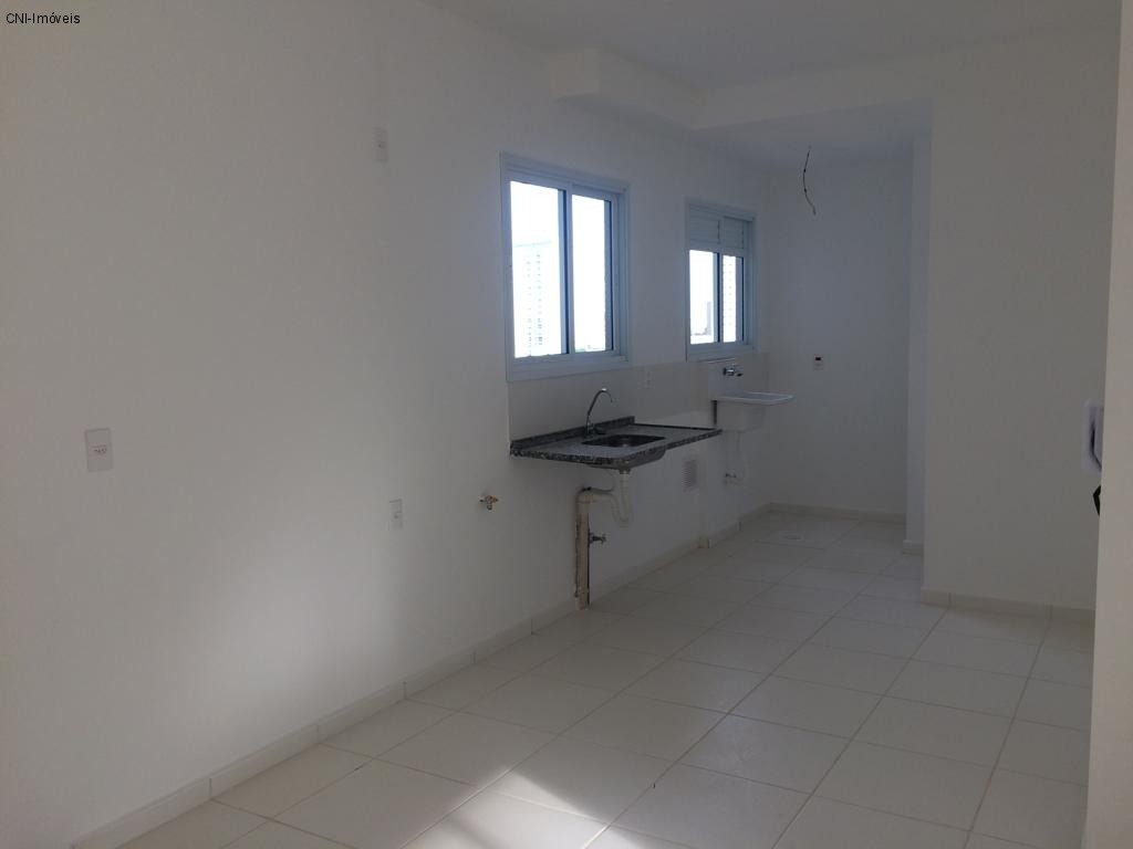 Apartamento à venda com 2 quartos, 61m² - Foto 4