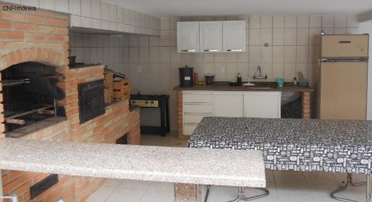 Casa à venda com 3 quartos, 220m² - Foto 26