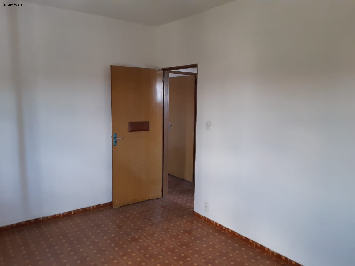 Casa à venda com 3 quartos, 300m² - Foto 6