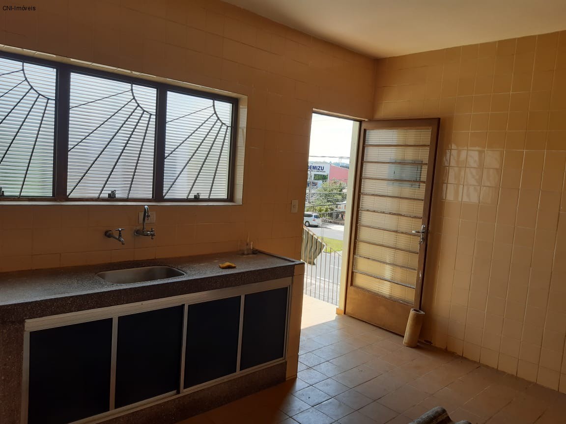 Casa à venda com 3 quartos, 300m² - Foto 10