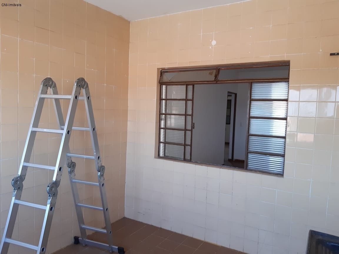 Casa à venda com 3 quartos, 300m² - Foto 27