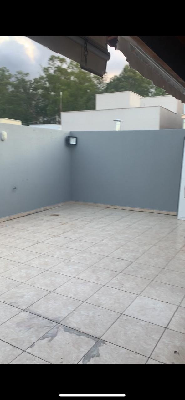 Casa à venda com 3 quartos, 210m² - Foto 3