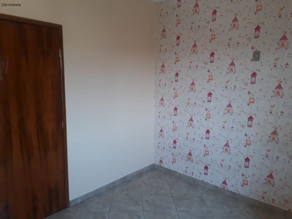 Apartamento à venda com 3 quartos, 137m² - Foto 2