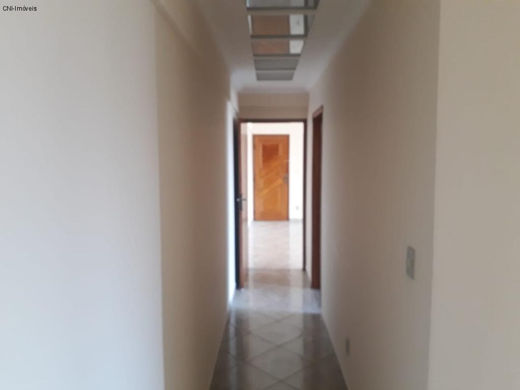 Apartamento à venda com 3 quartos, 137m² - Foto 12