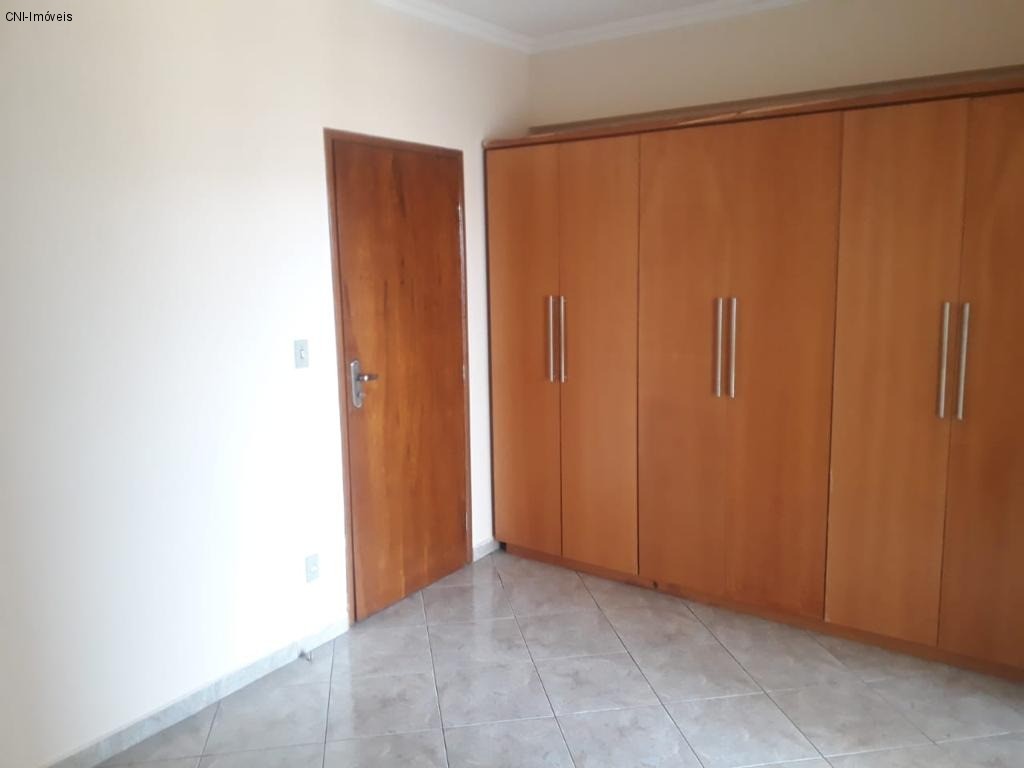 Apartamento à venda com 3 quartos, 137m² - Foto 23