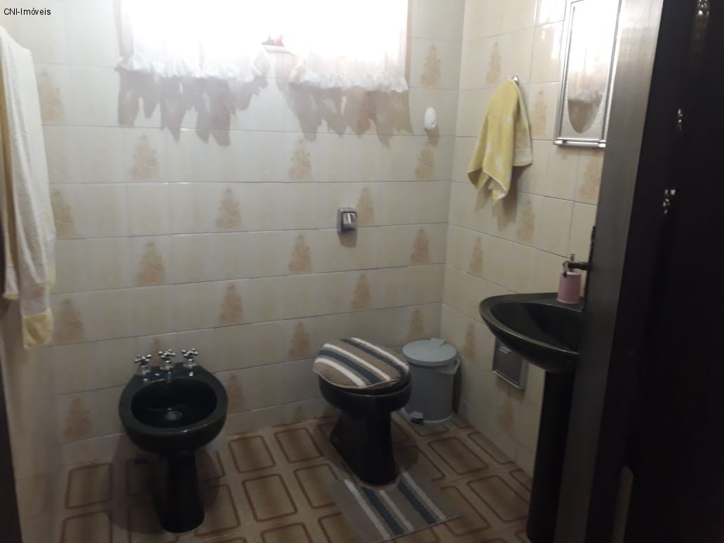 Casa à venda com 3 quartos, 198m² - Foto 7