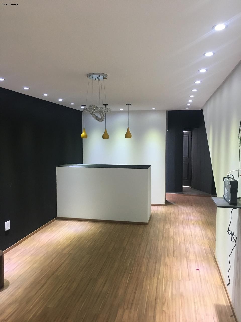 Casa à venda com 3 quartos, 308m² - Foto 2