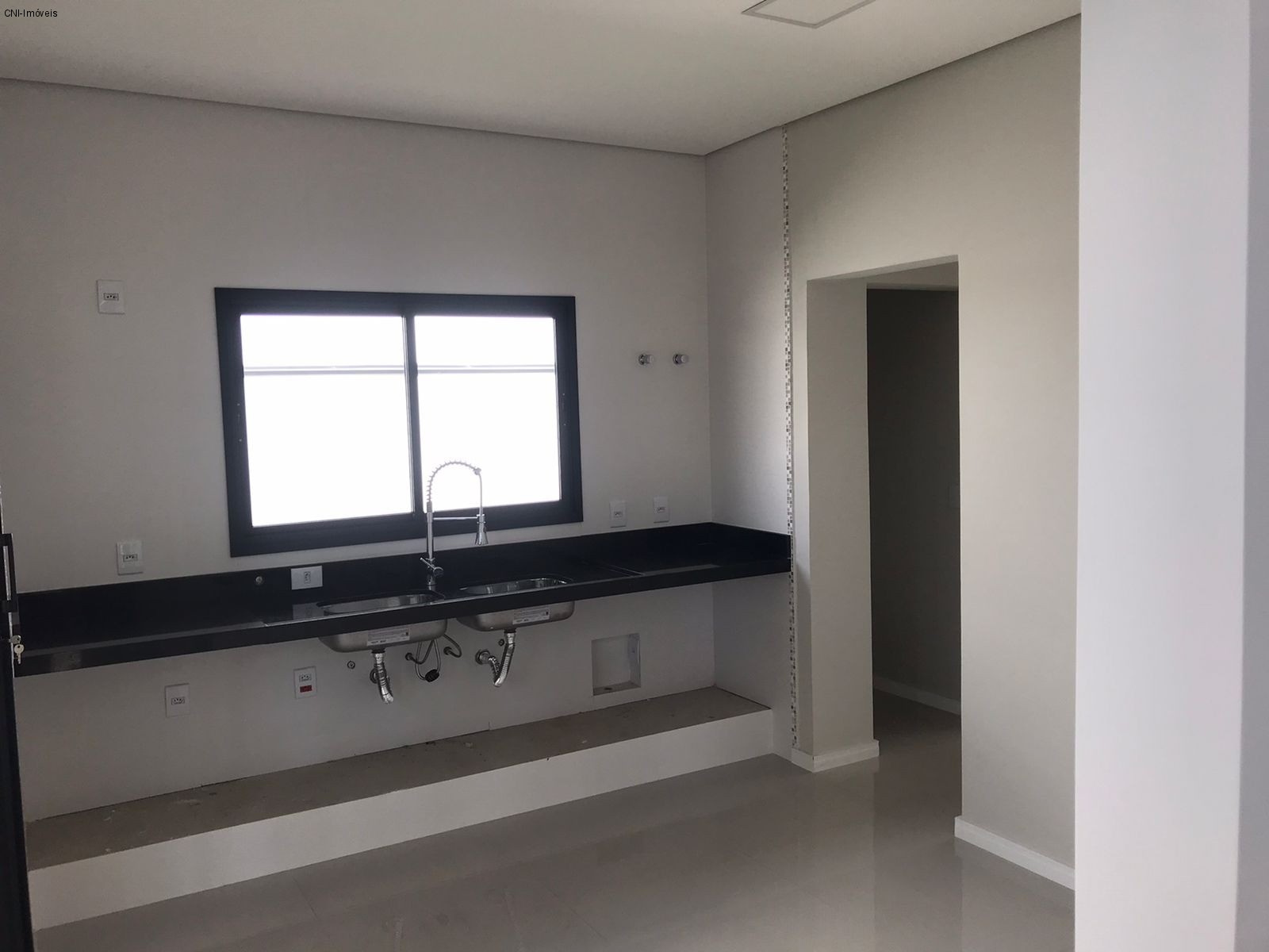 Casa à venda com 3 quartos, 175m² - Foto 4