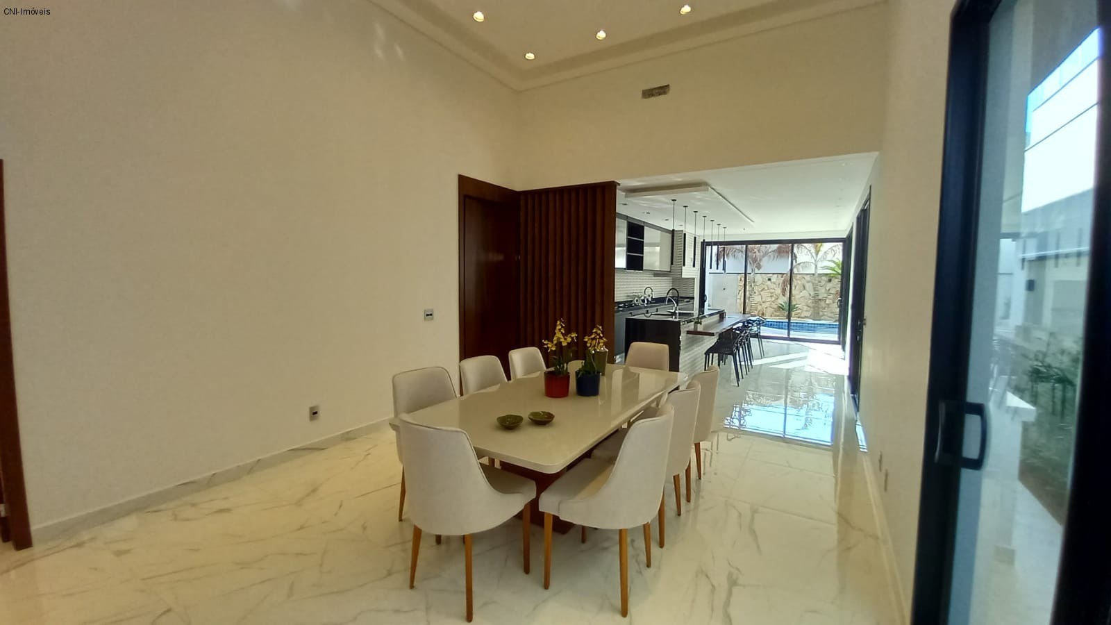 Casa à venda e aluguel com 3 quartos, 205m² - Foto 8