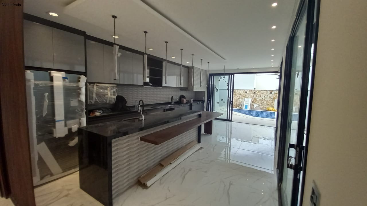 Casa à venda e aluguel com 3 quartos, 205m² - Foto 21