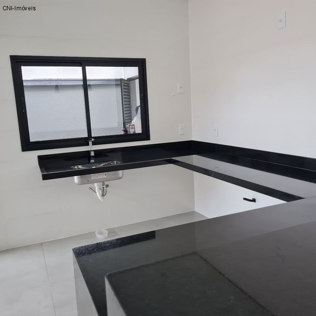 Casa à venda com 3 quartos, 160m² - Foto 10