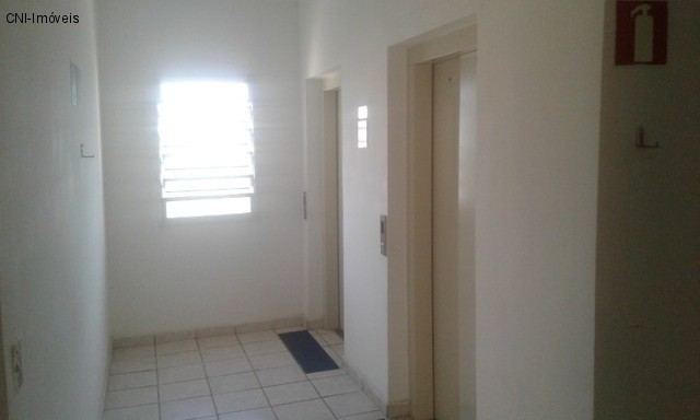 Apartamento à venda com 2 quartos, 48m² - Foto 2