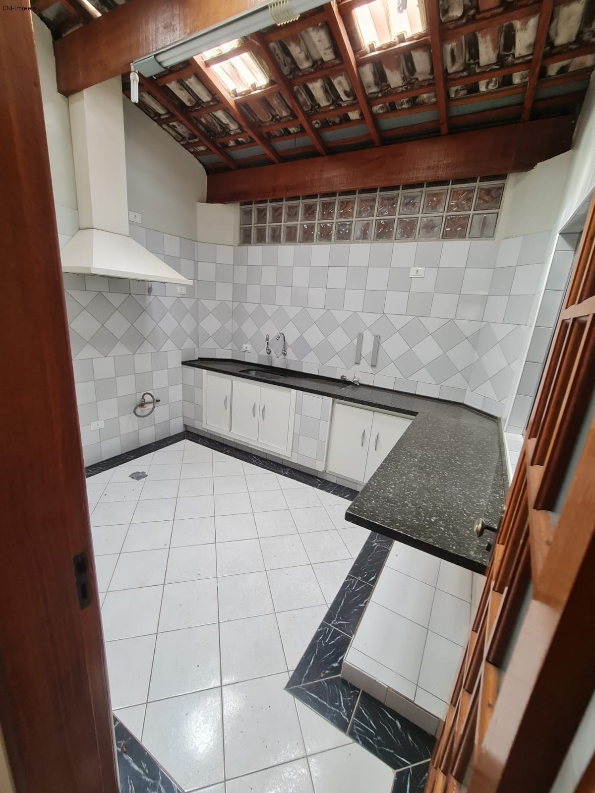 Casa à venda com 3 quartos, 200m² - Foto 15