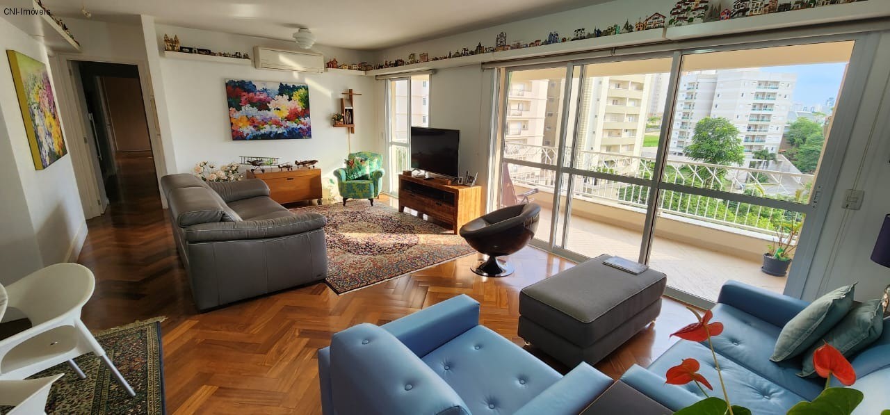 Apartamento à venda com 3 quartos, 135m² - Foto 2