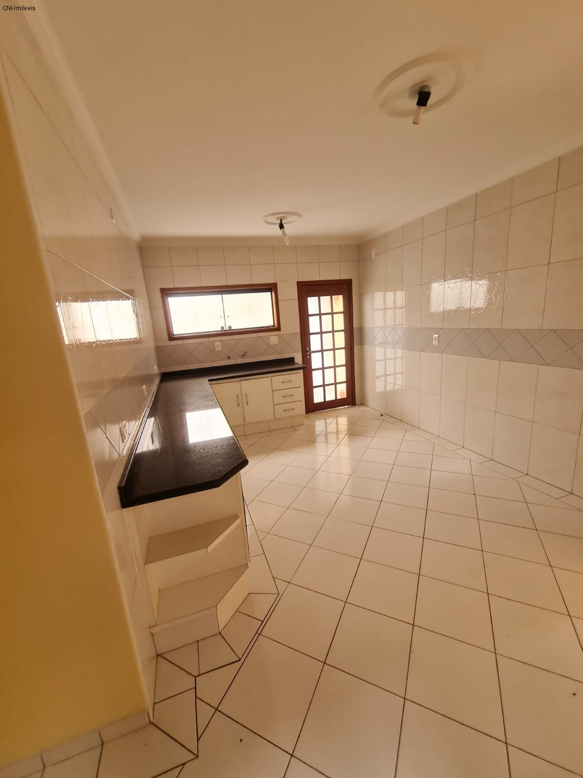 Casa à venda com 3 quartos, 200m² - Foto 13